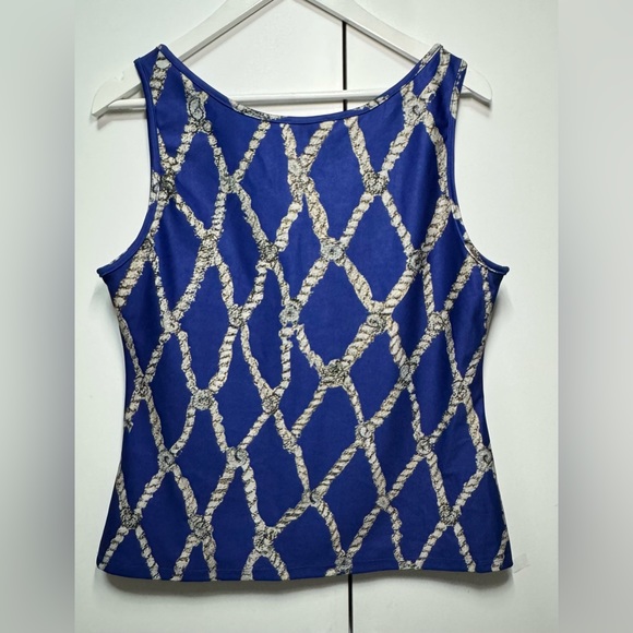Ala von Auersperg V-neck tank top - Picture 6 of 7